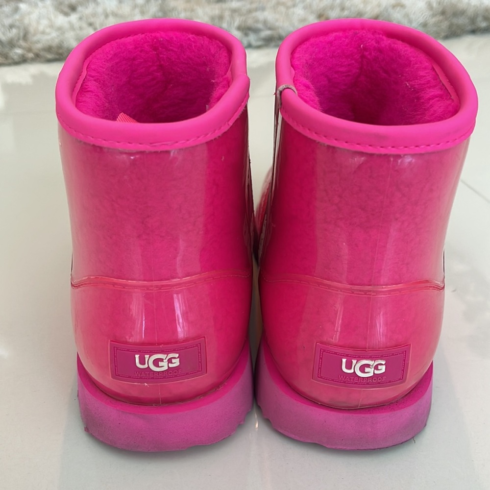 UGG Kids CLASSIC CLEAR MINI II ROCK ROSE COLOR - Picture 8 of 8